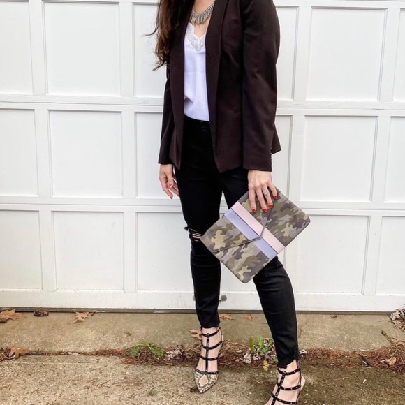 Stella & Dot Bellamy Clutch New Without Tags - Picture 2 of 4